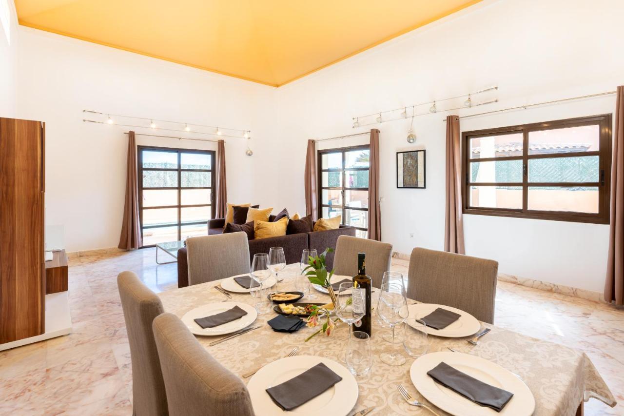 Villa Serenity Private Pool Corralejo By Holidays Home Extérieur photo