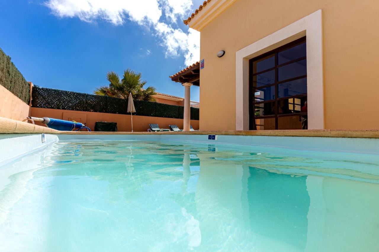 Villa Serenity Private Pool Corralejo By Holidays Home Extérieur photo